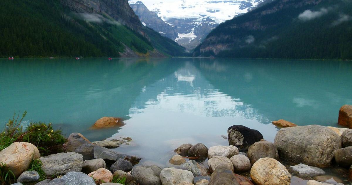 lake-louise-52756_1280.jpg